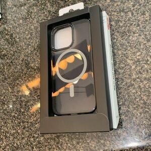 Iphone 13 Pro. EvoTint Rech 21 Multi-Phone Protection Case